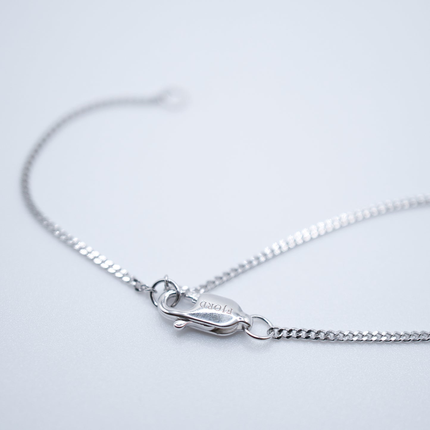 Slim Silver Curb Chain | Modular Necklace in Rhodium-Plated Sterling Silver