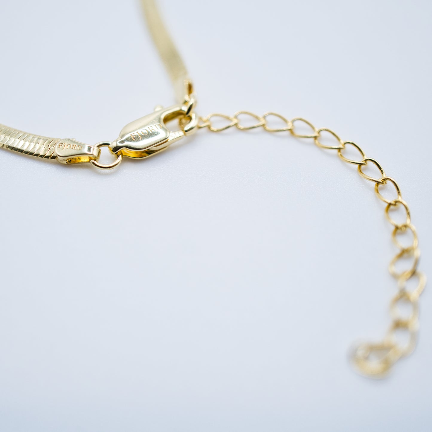 Classic_Herringbone_Chain