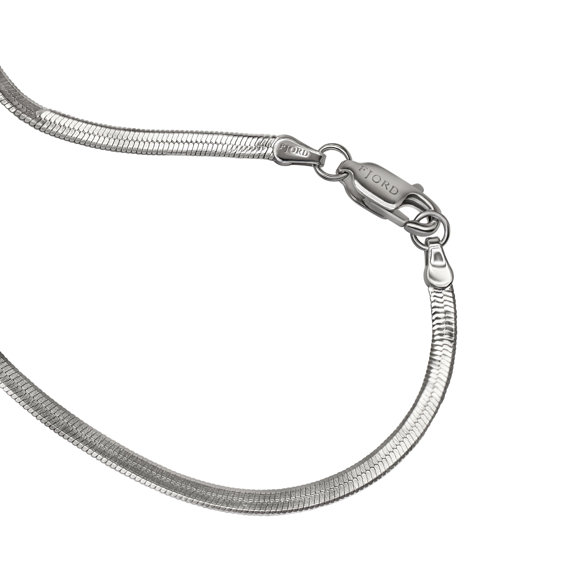 Classic Herringbone Chain Rhodium-Plated Sterling Silver Clasp Detail