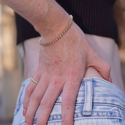 Tennis bracelet with sparkling cubic zirconia, sterling silver base, 14k gold vermeil finish